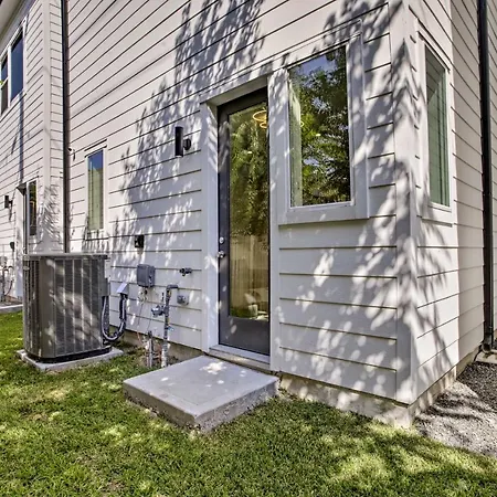Newly-Built Luxury Galleria Area Townhome!